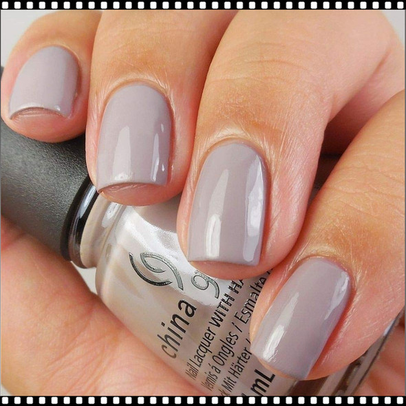 CHINA GLAZE POLISH - Head to Taupe*