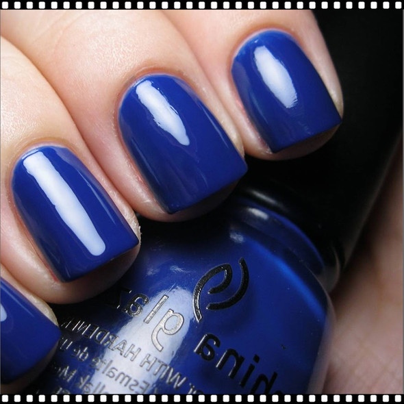 CHINA GLAZE POLISH - Man Hunt*