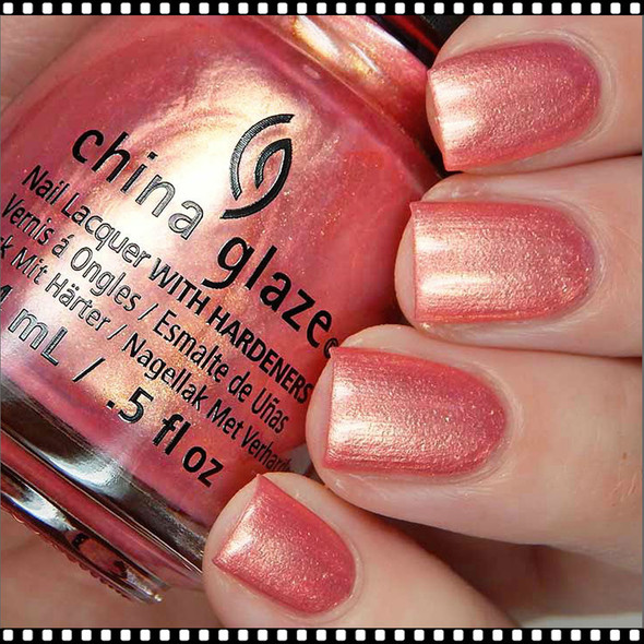 CHINA GLAZE POLISH - Moment In The Sunset