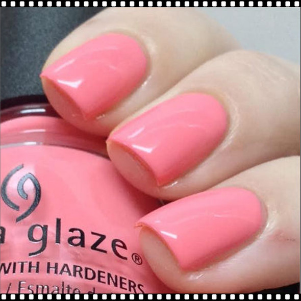 CHINA GLAZE POLISH - Pinking Out the Window*