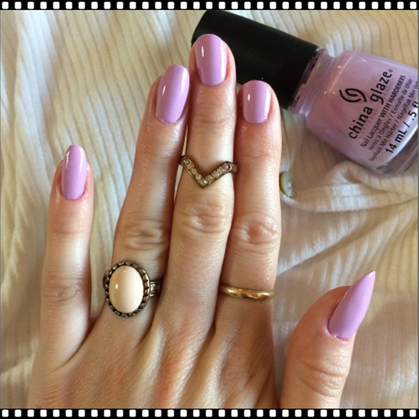 CHINA GLAZE POLISH -  Sweet Hook*