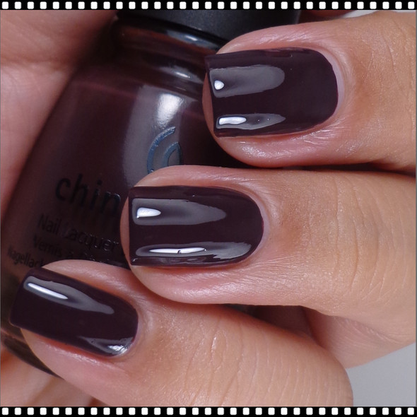 CHINA GLAZE POLISH - What Are You A-Freight Of?*