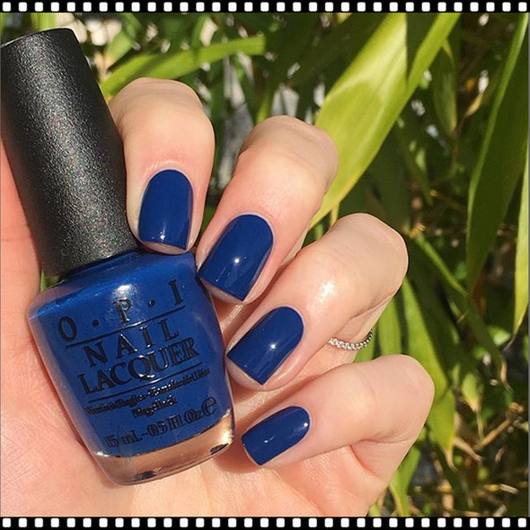 OPI NAIL LACQUER Keeping Suzi at Bay #NLF57*