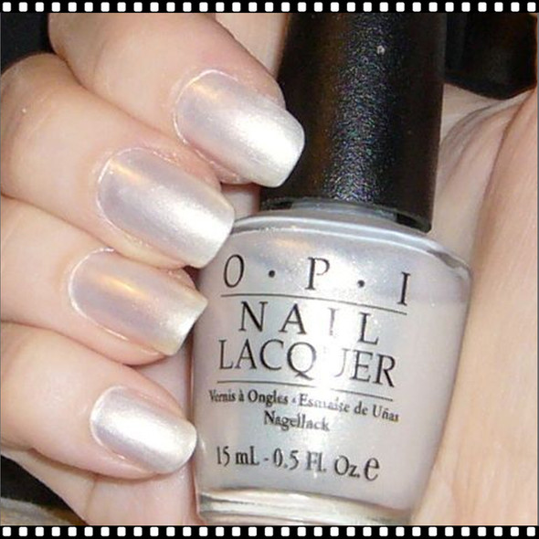 OPI NAIL LACQUER She's Golden #NLH28*