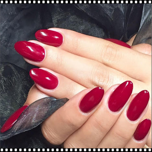 CND Vinylux - Rouge Rite 0.5oz.