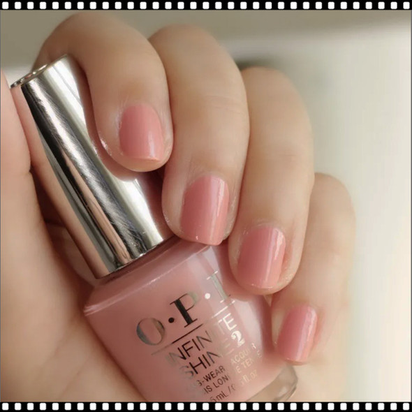 OPI NAIL LACQUER I’m an Extra #NLH002*