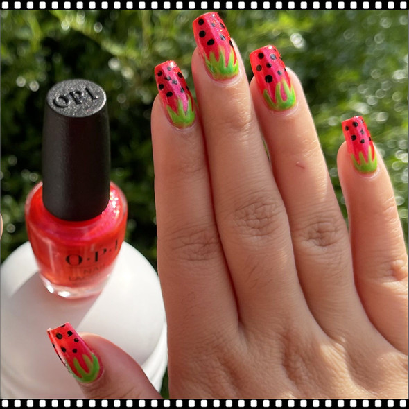 OPI NAIL LACQUER Strawberry Waves Forever #NLN84*