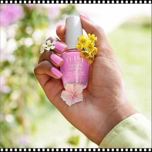 OPI NATURE STRONG  Emflowered