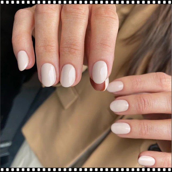 CND Vinylux - Linen Luxury 0.5oz. 