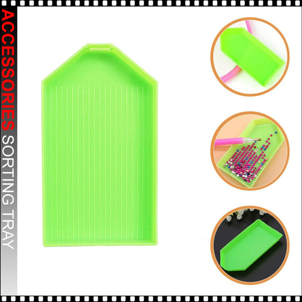 TRAY Green Plastic Sorting Pixie & Rhinestone 3.5"  4/Pack