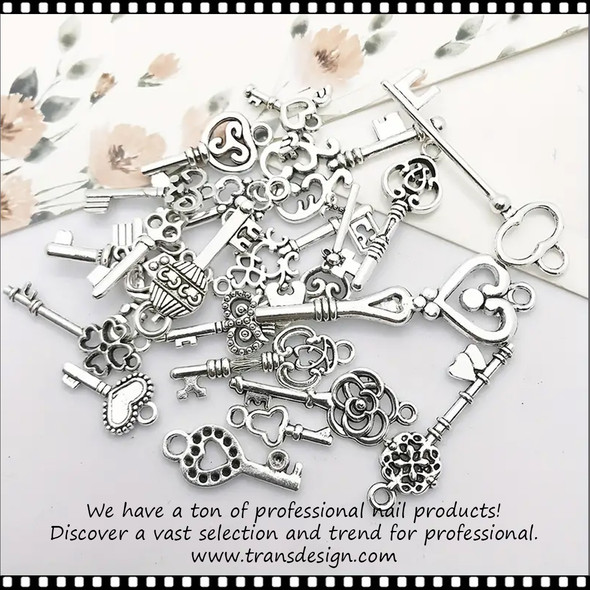 NAIL CHARM ALLOY Silver Assorted Keys 10/Pack *