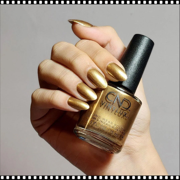 CND VINYLUX - It's Getting Golder 0.5 oz 