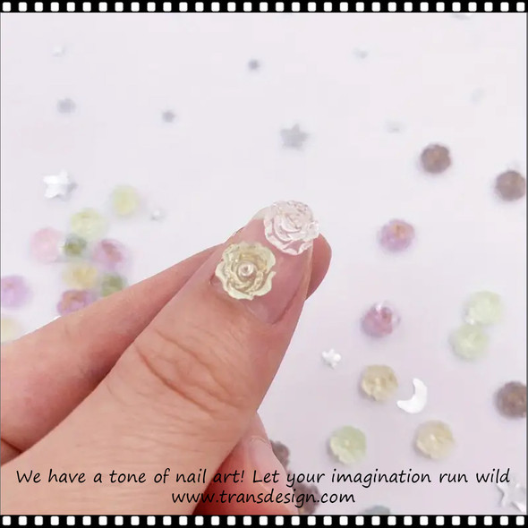 NAIL CHARM RESIN Mini Golden Foil Rose 25/Pack 