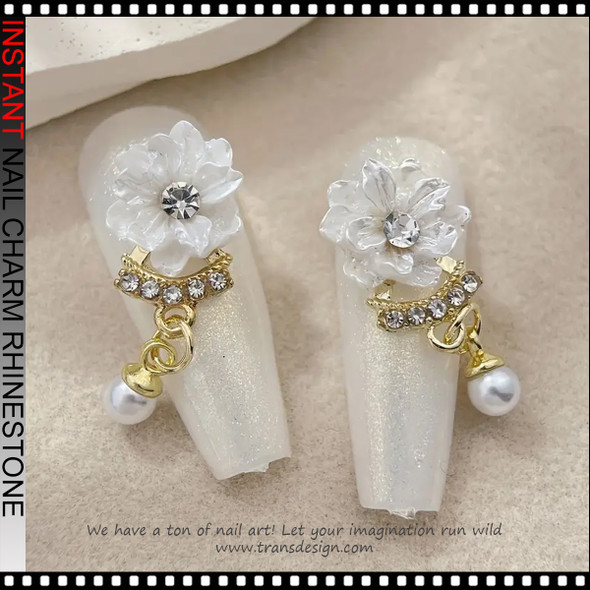 NAIL CHARM RHINESTONE Silver, White Flower, Dangling 6/Case