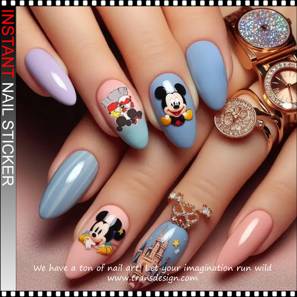 NAIL STICKER Cartoon, Mickey Mouse In Love, Heart #D004