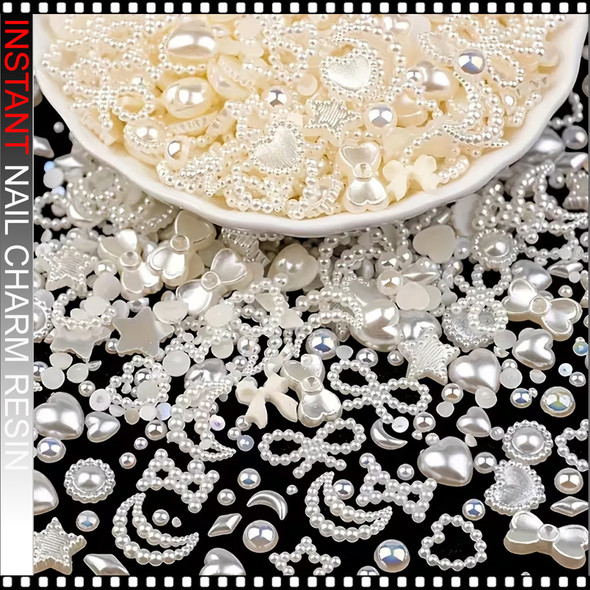 NAIL CHARM RESIN Beige Mix Styles Heart Star Bow Sunflower 750/Pack