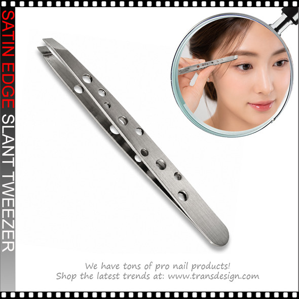 SATIN EDGE 9 Hole Non-Slip Slant Tweezer
