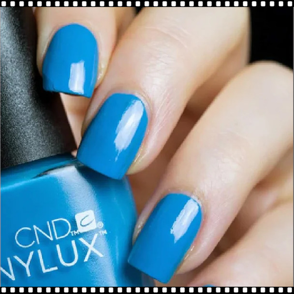 CND Vinylux - Reflecting Pool 0.5oz.