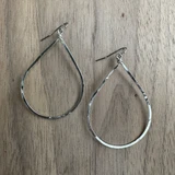 Silver-Plated Hammered Teardrop Earrings / GAE S B9-3
