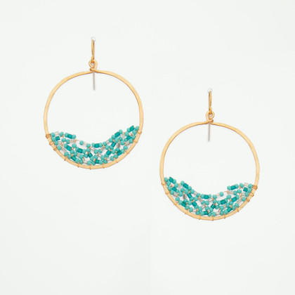Golden Age hammered hoop earrings with fire polished crystals / GAE G B158-M14