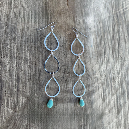 Golden Age Hammered Silver-Plated Geometric Earrings with Dangly Turquoise Czech Teardrop crystal / GAE S B111 - 1