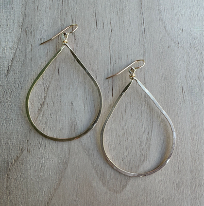 14K Gold-Filled Teardrop Earrings / DKE G B9-2