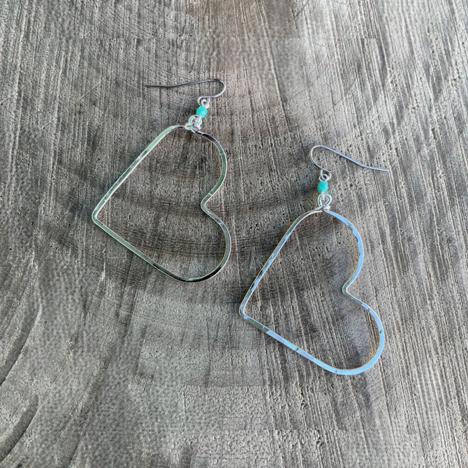 Golden Age Hammered Silver-Plated Single Geometric Heart Shape Earrings with Turquoise Czech Crystal Beads / GAE S B736 - 1