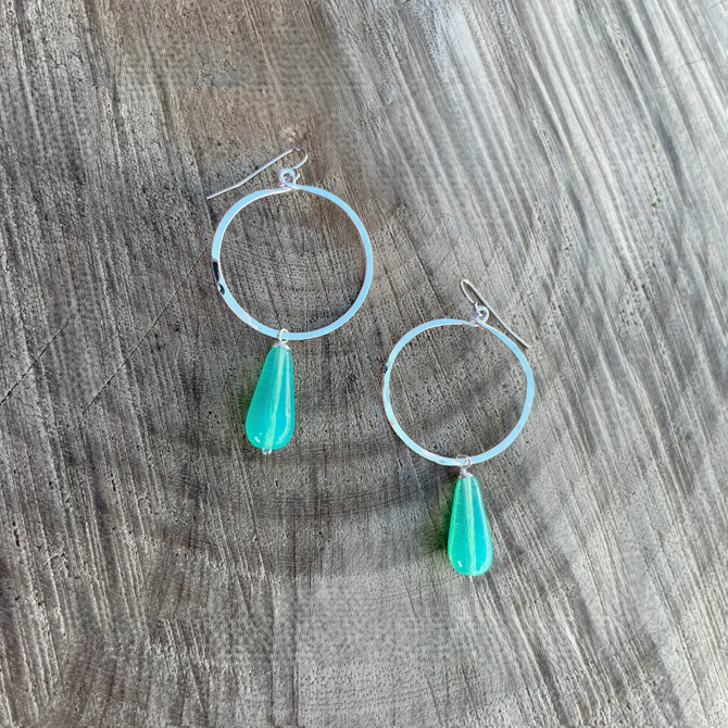 Golden Age Hammered Silver-Plated Single Hoop Earrings with Dangly Turquoise Teardrop Crystal Beads / GAE S B660 - 4