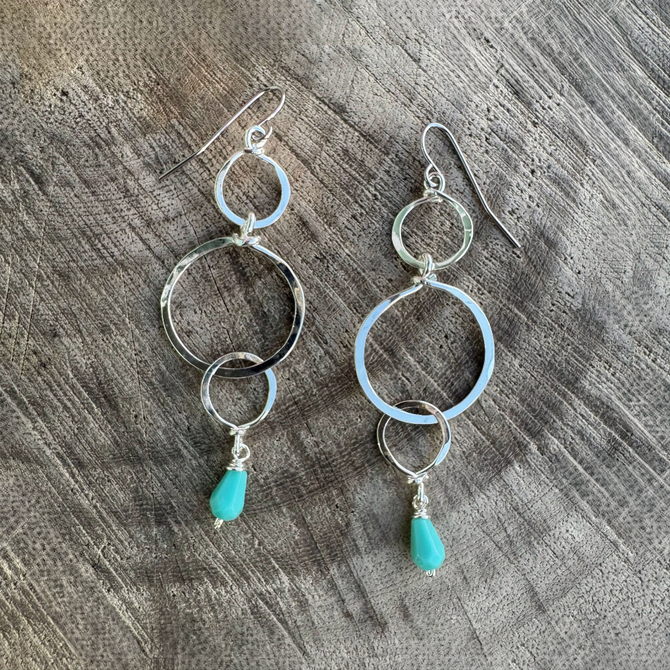 Golden Age Hammered Silver-Plated Geometric Triple Hoop Earrings with Turquoise Czech Teardrop Crystals / GAE S B729-1