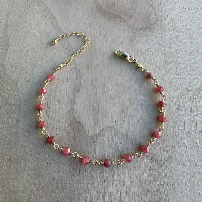 Pink Ruby Wire-Wrapped Bracelet / DJN G B9-31