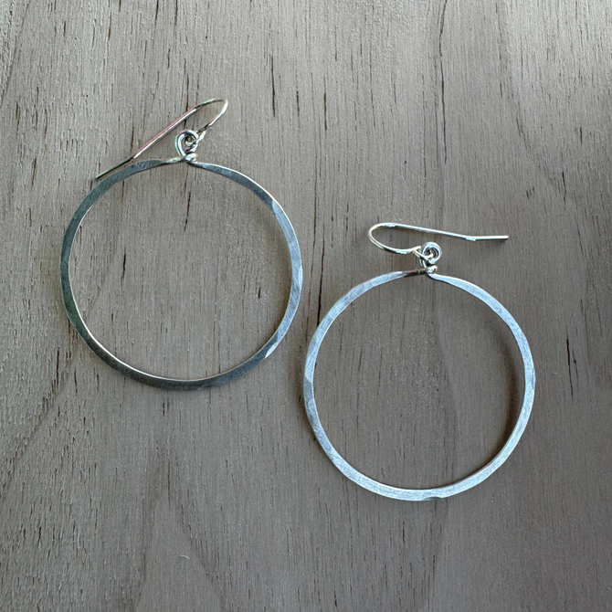 Hammered 925 Sterling Silver Hoop Earrings / DKE S B8-2