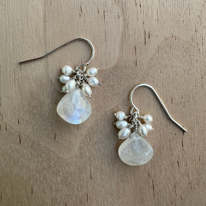 Moonstone Pearl Cluster Earrings / SSE S B85-13