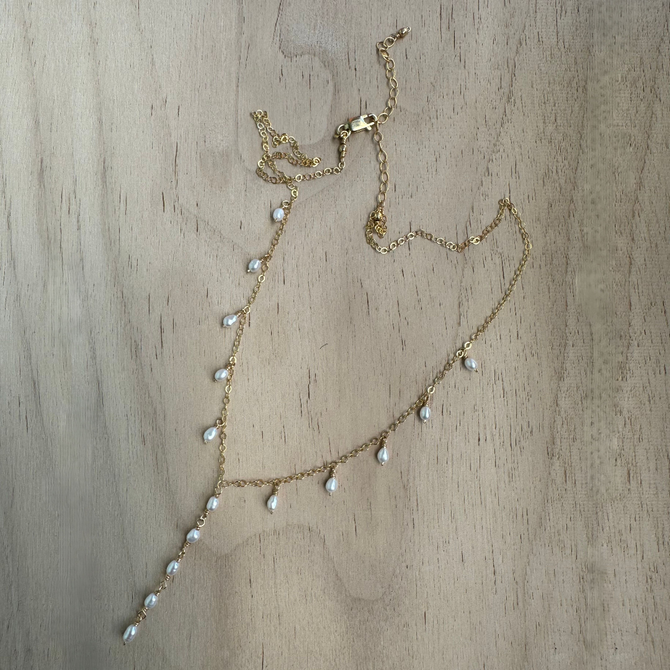 Drop Style Pearl Chain Necklace / SSN G B63-1