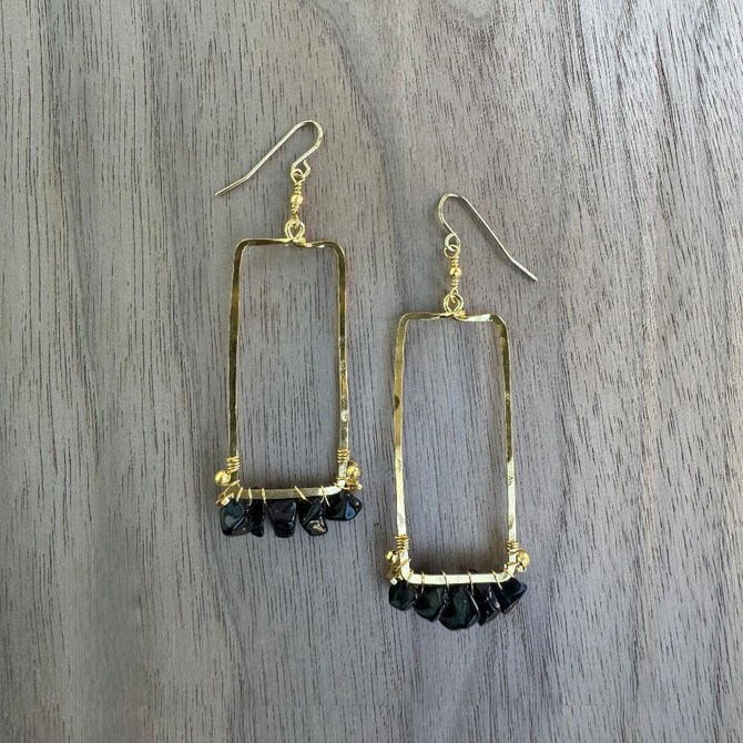 Gold-Plated Rectangle Onyx Earrings / GAE G B267-S1