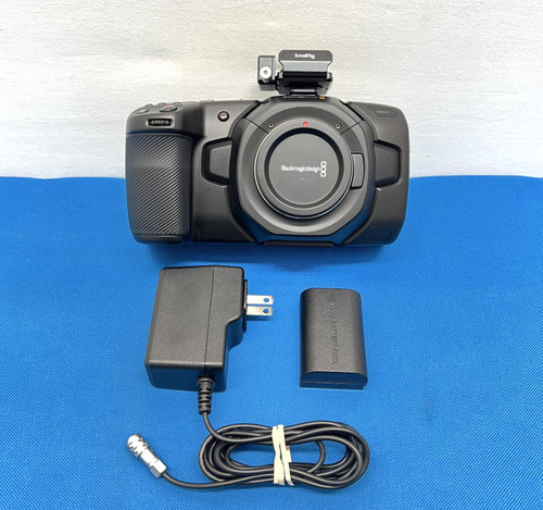 Blackmagic Pocket Cinema Camera 4K (BMPCC4K) + Power + Battery + SmallRig Mount