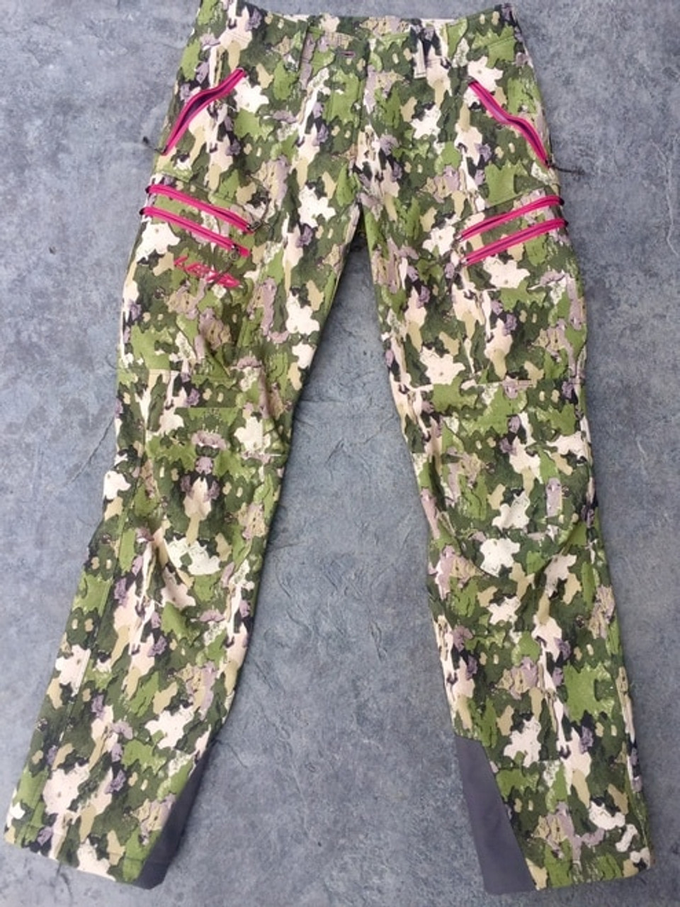 ladies camouflage pants