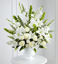 Express Your Sympathy with Elegant Funeral Flowers in Phoenix, AZ