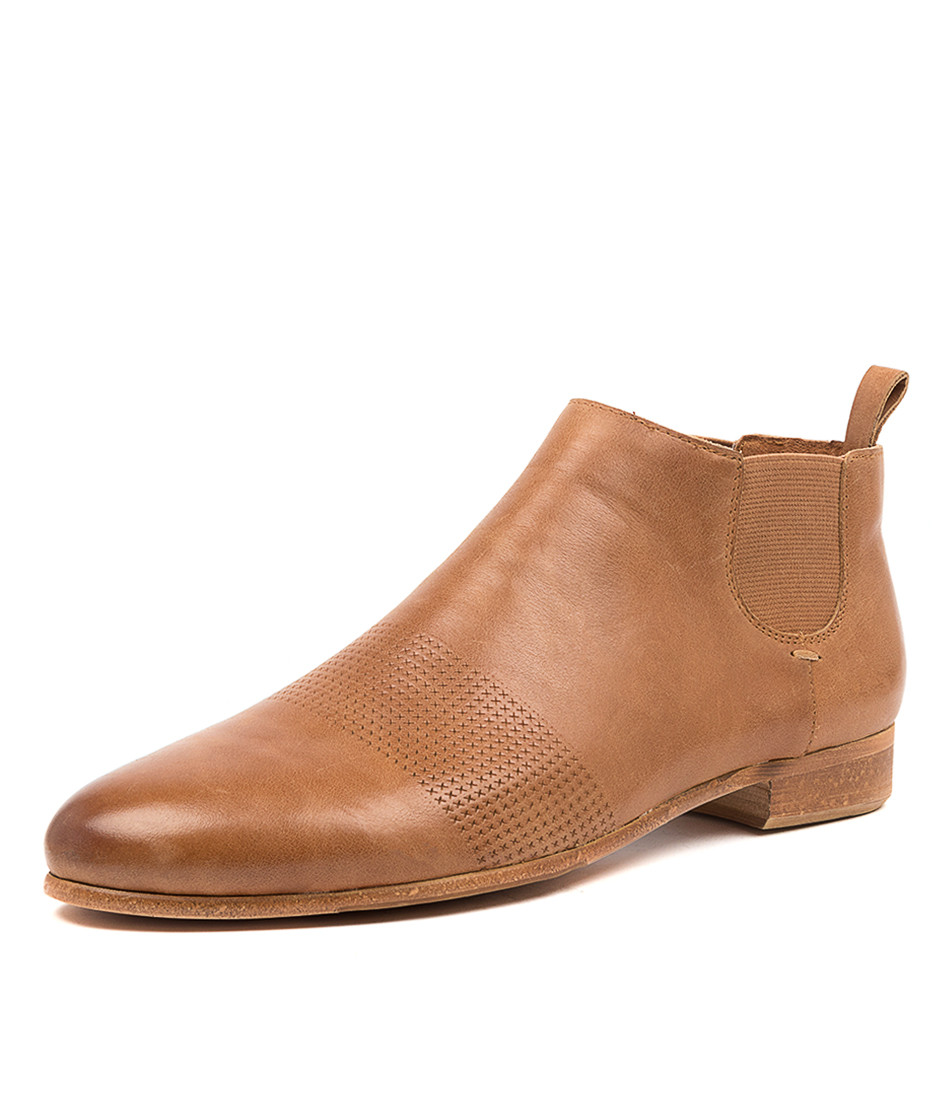 django and juliette tan boots