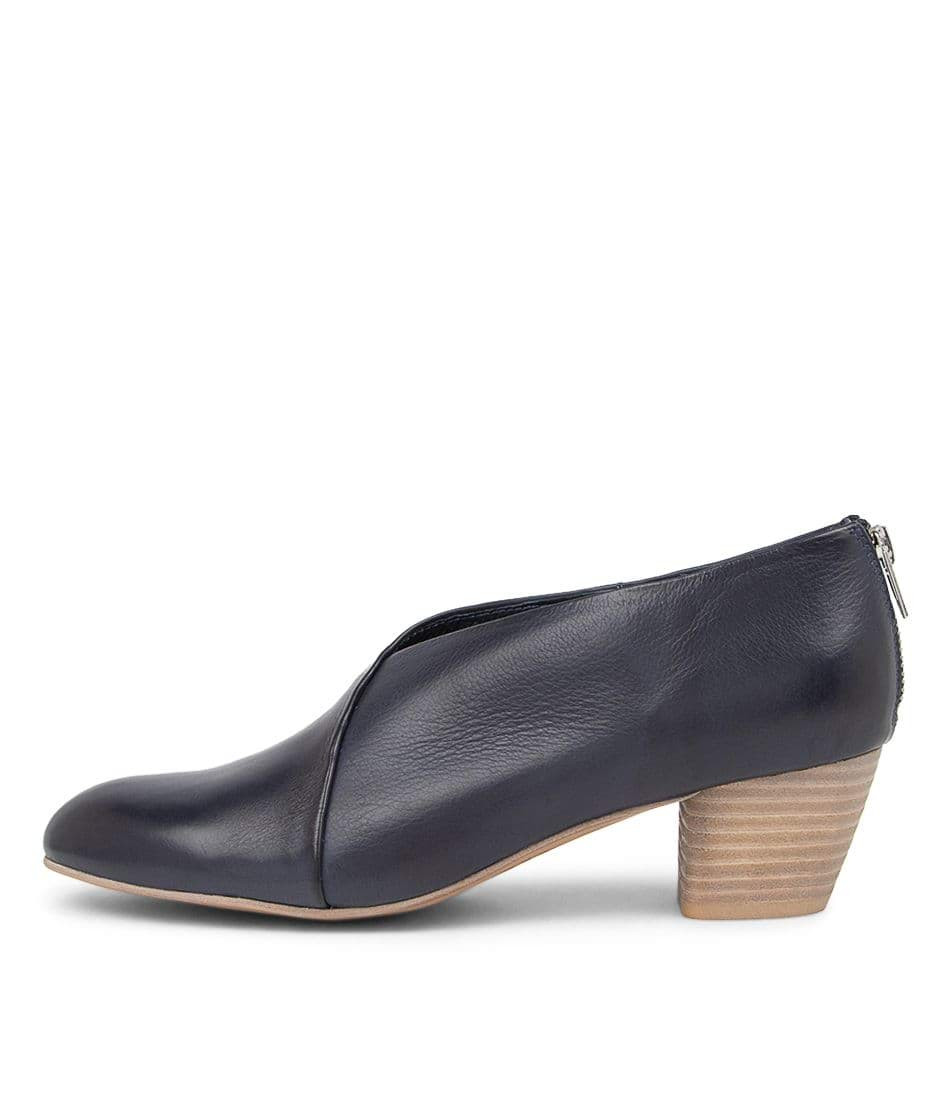 Dwayner Navy Leather Heeled Ankle Boots 