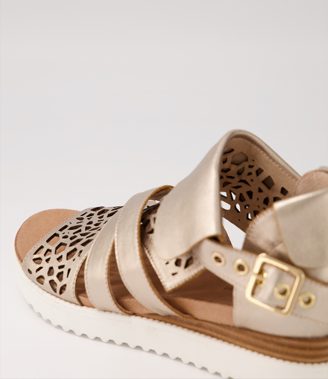 Buy SOLE HEAD Womens Synthetic White Flat Sandals | Shoppers Stop