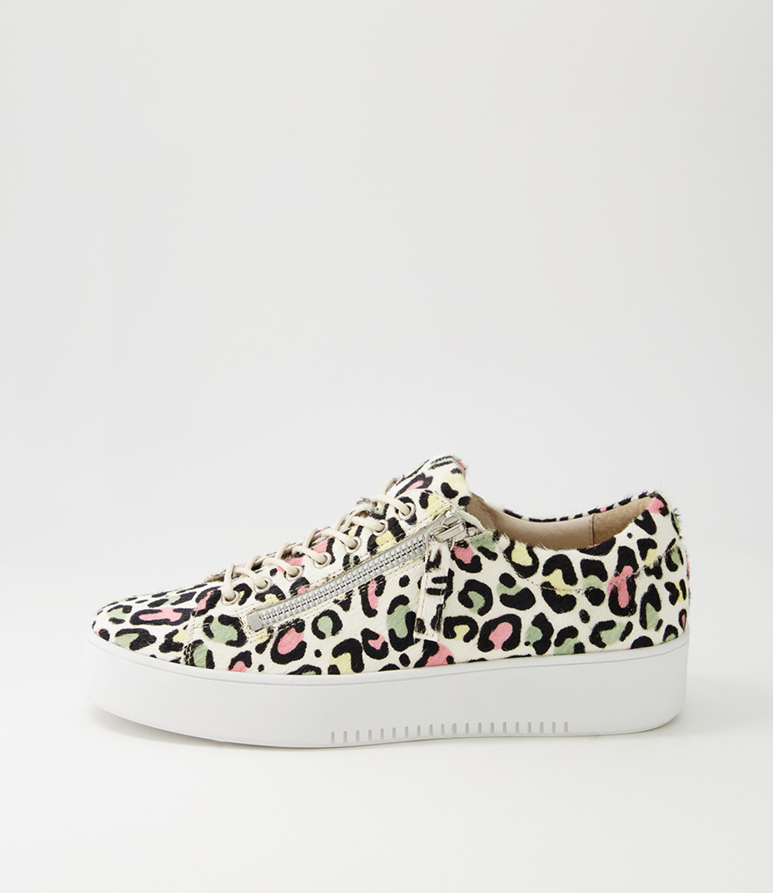 Stardan sneakers in leopard-print pony skin and black star | Golden Goose