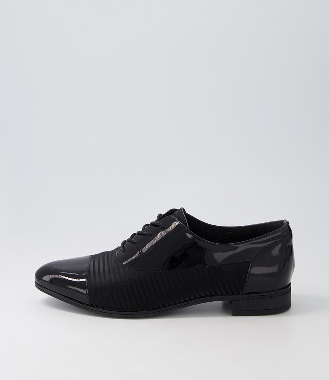 Black patent deals leather sperrys