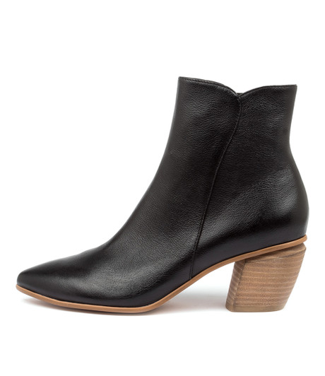 FERRAS Black Natural Heel Leather - Django and Juliette