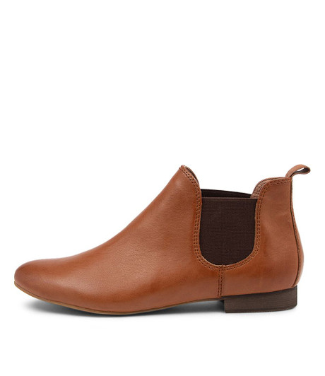 Capeyas Tan Leather Ankle Boots - Django and Juliette