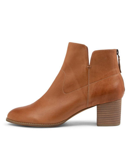 pull and bear leather boots