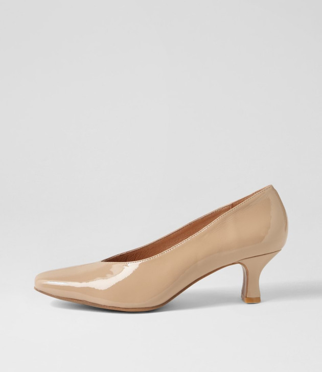 Jeffrey Campbell Trixy Pumps In Camel Patent Leather in Brown | Lyst