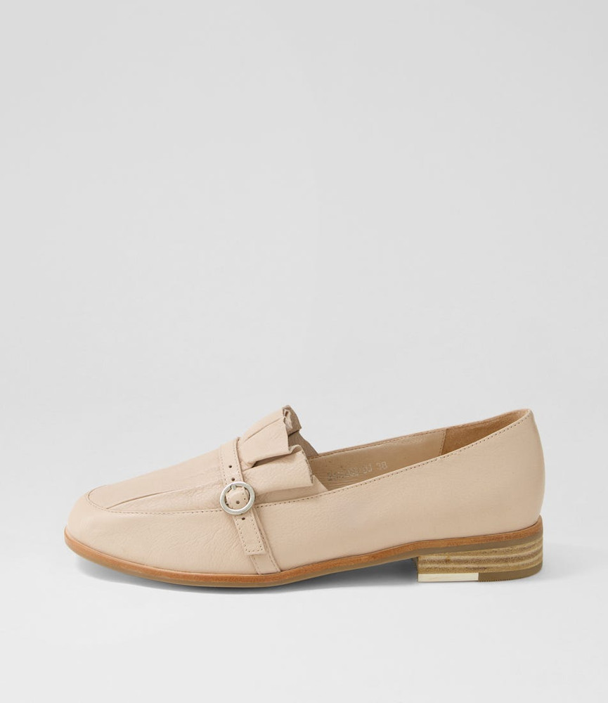 Banzos Nude Leather Loafers - Django and Juliette