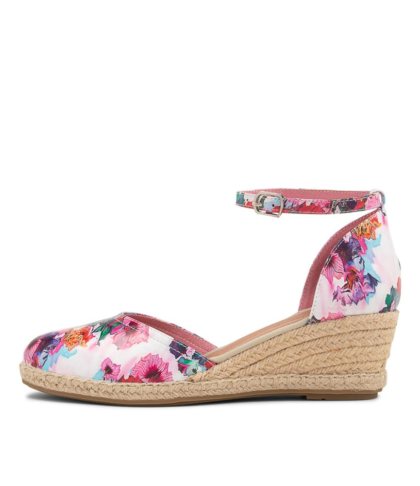 Rylen Poppy Print Natural Rope Leather Wedges - Django and Juliette