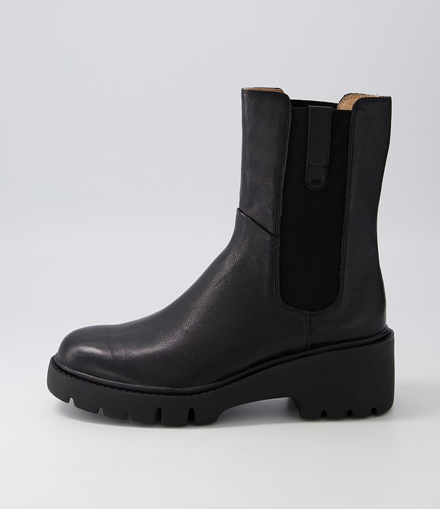 Unita Black Leather Chelsea Boots - Django and Juliette