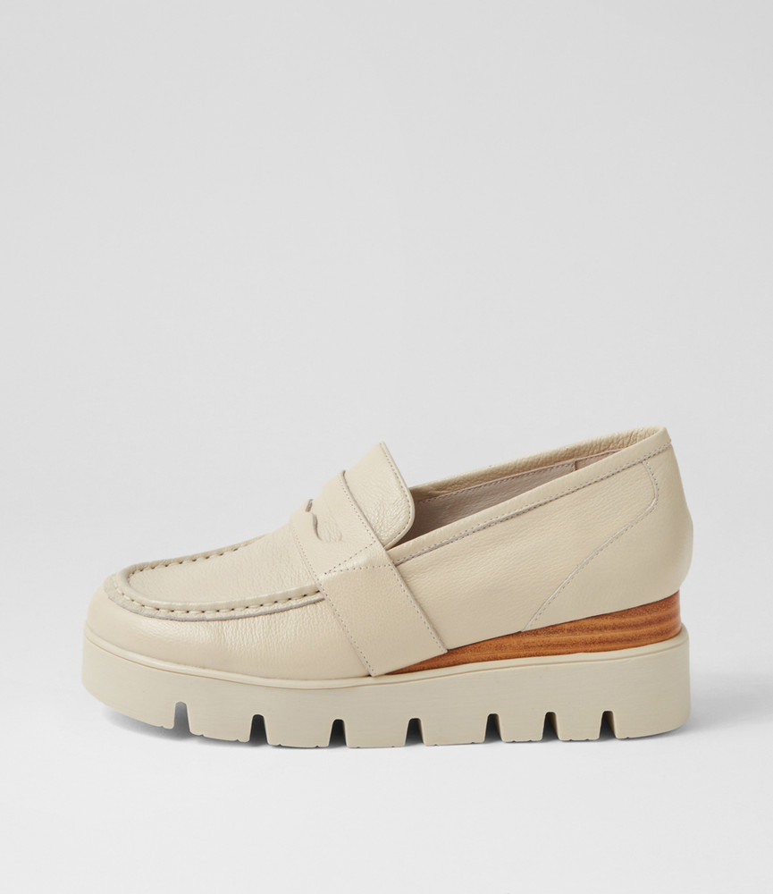 Remmi Almond Natural Leather Flat Shoes - Django and Juliette